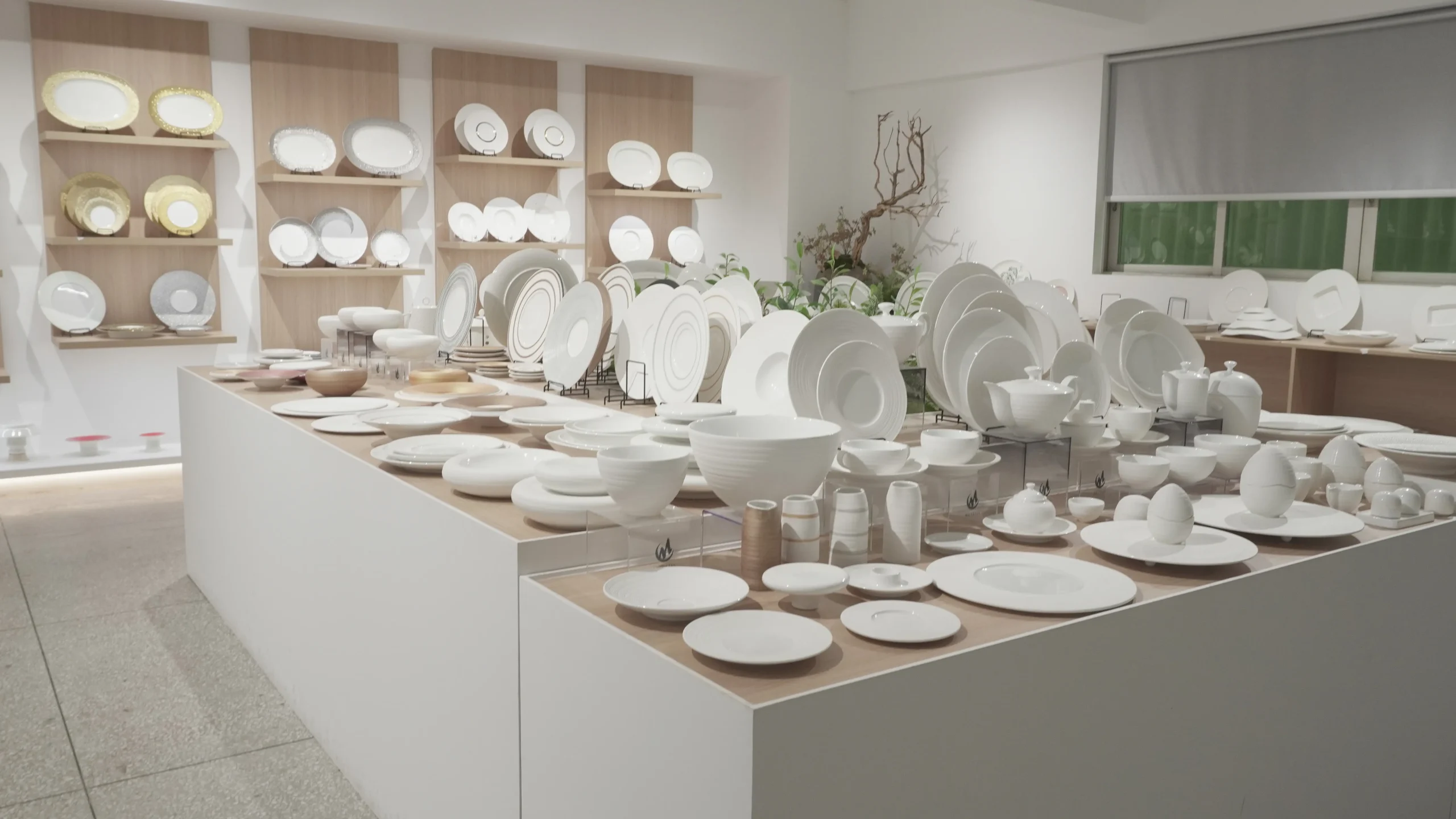 Exquisite Tableware Design